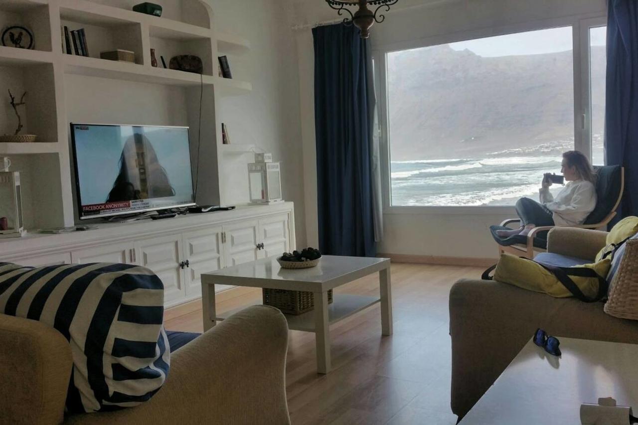 Playa De Caleta De Famara Villa Kültér fotó